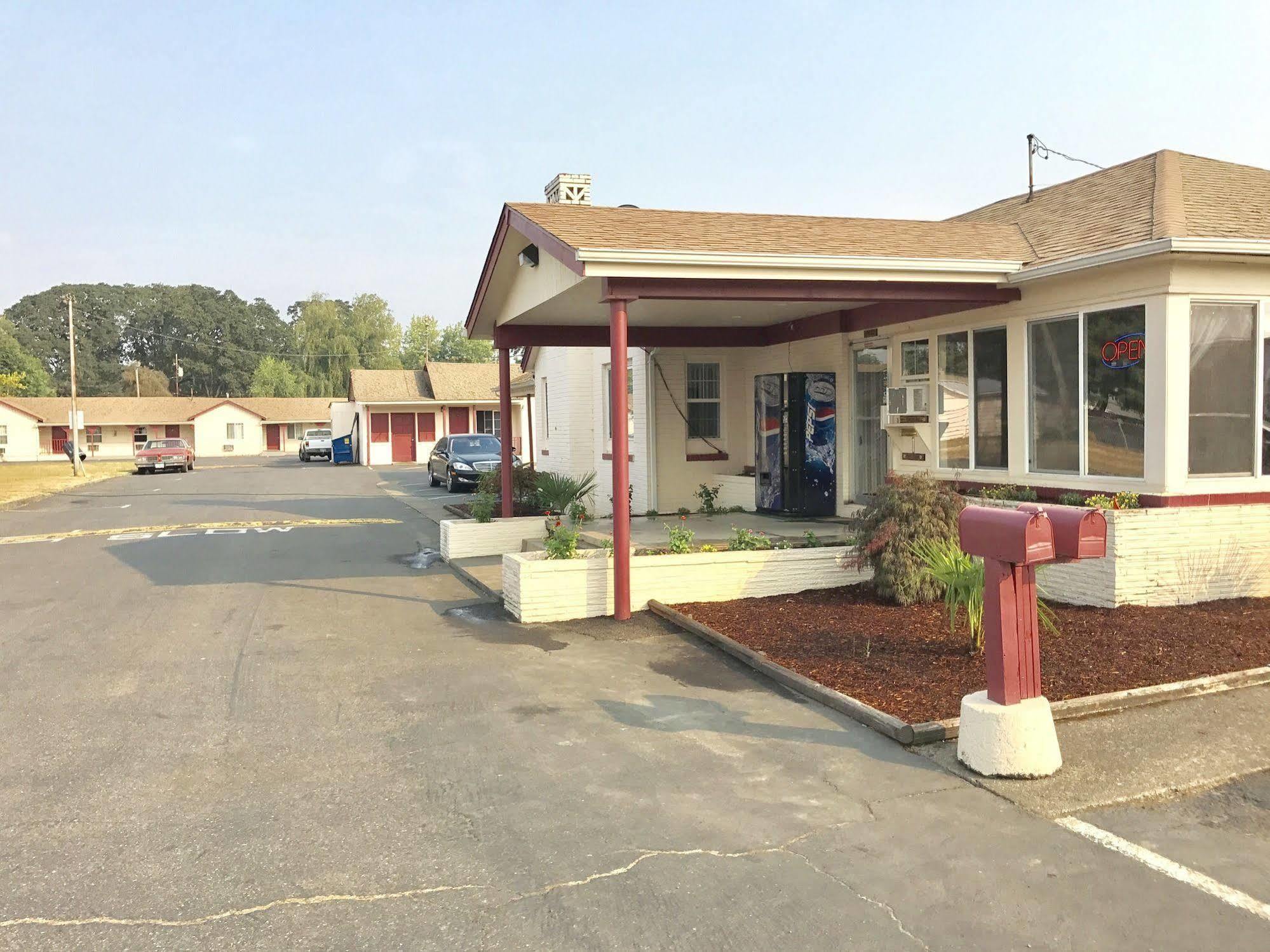 Travelers Inn Motel 세일럼 외부 사진