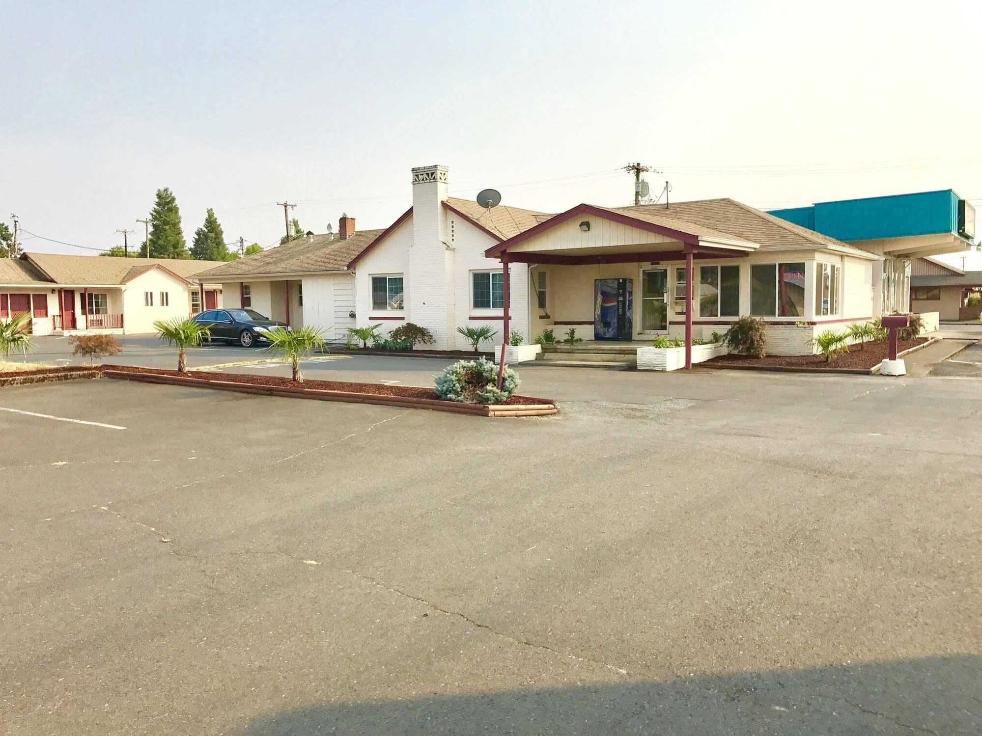 Travelers Inn Motel 세일럼 외부 사진