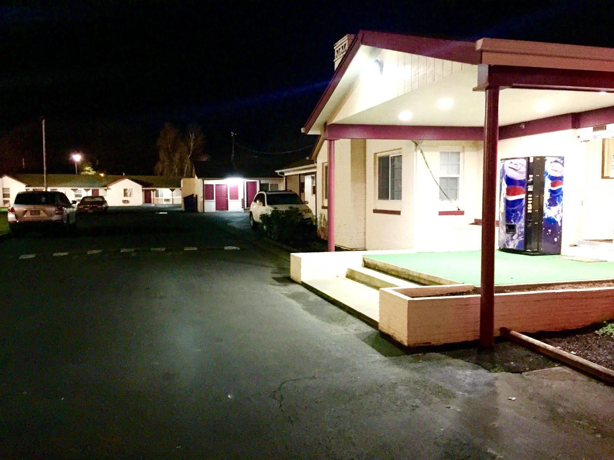 Travelers Inn Motel 세일럼 외부 사진